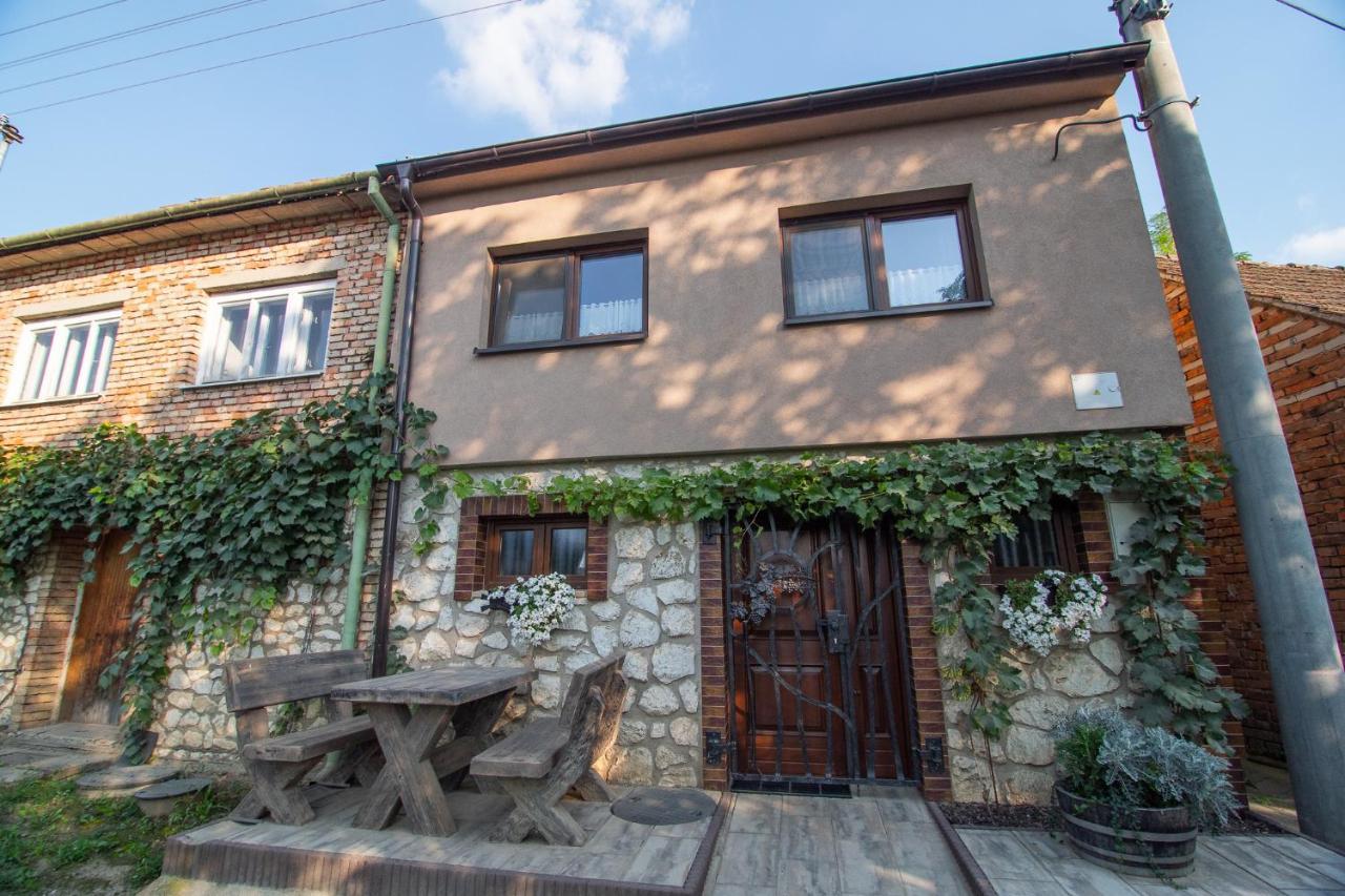 Ubytovani V Hovoranech Hovorany Exterior foto